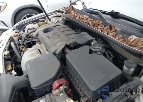 2010 Toyota Camry Le from USA, damaged, VIN 4T1BF3EK0AU580052